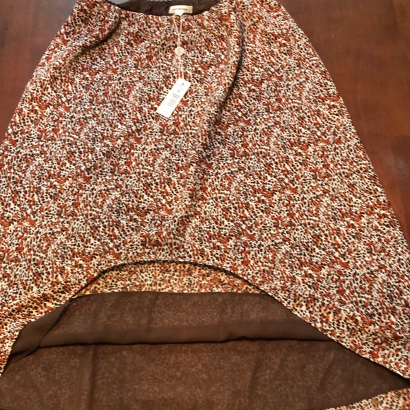 Max Studio - Picture 3 of 3